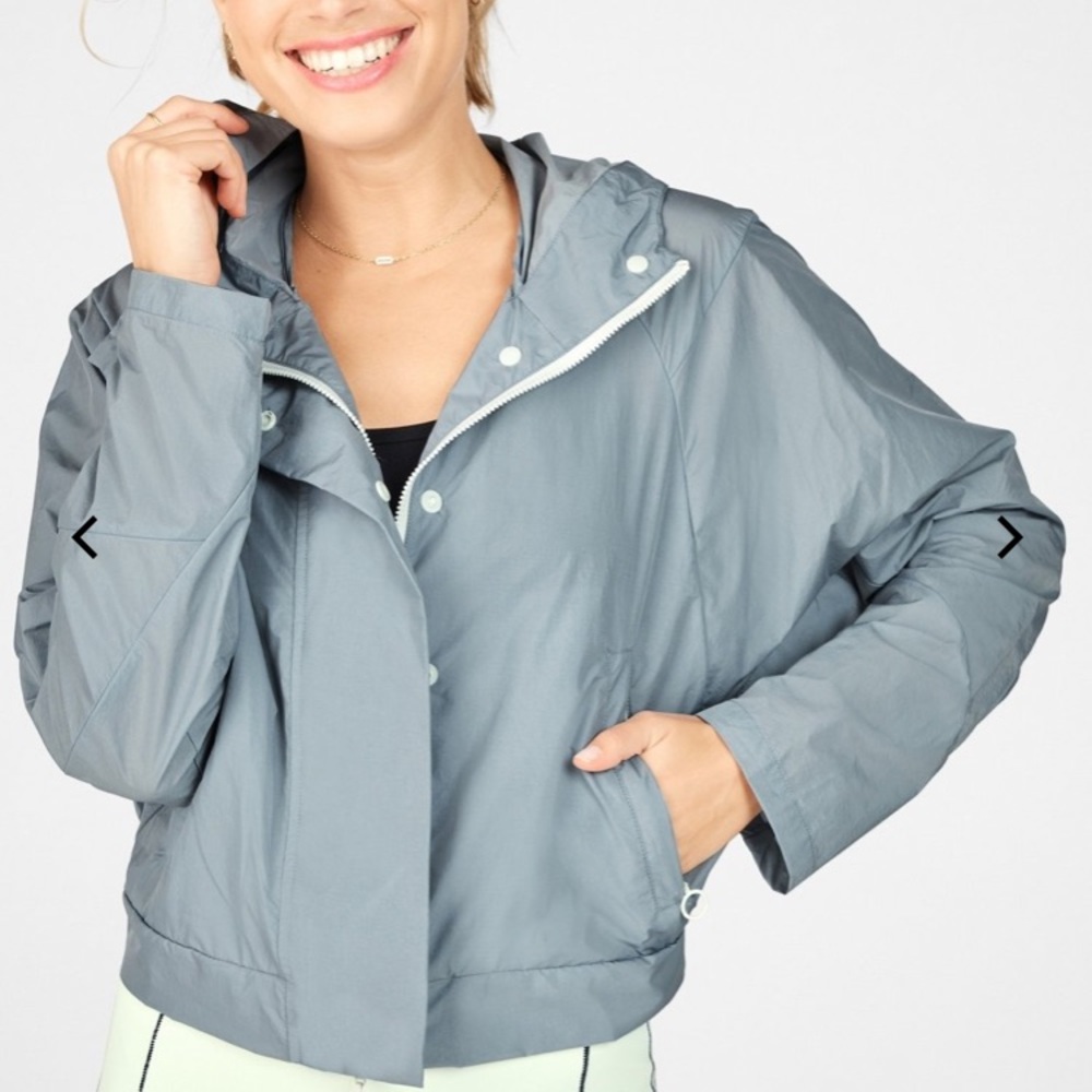 NWT Fabletics Halle Cropped Hooded Jacket size S